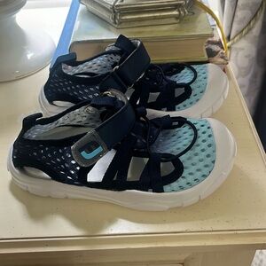 10T toddler sandal and water shoe brand new